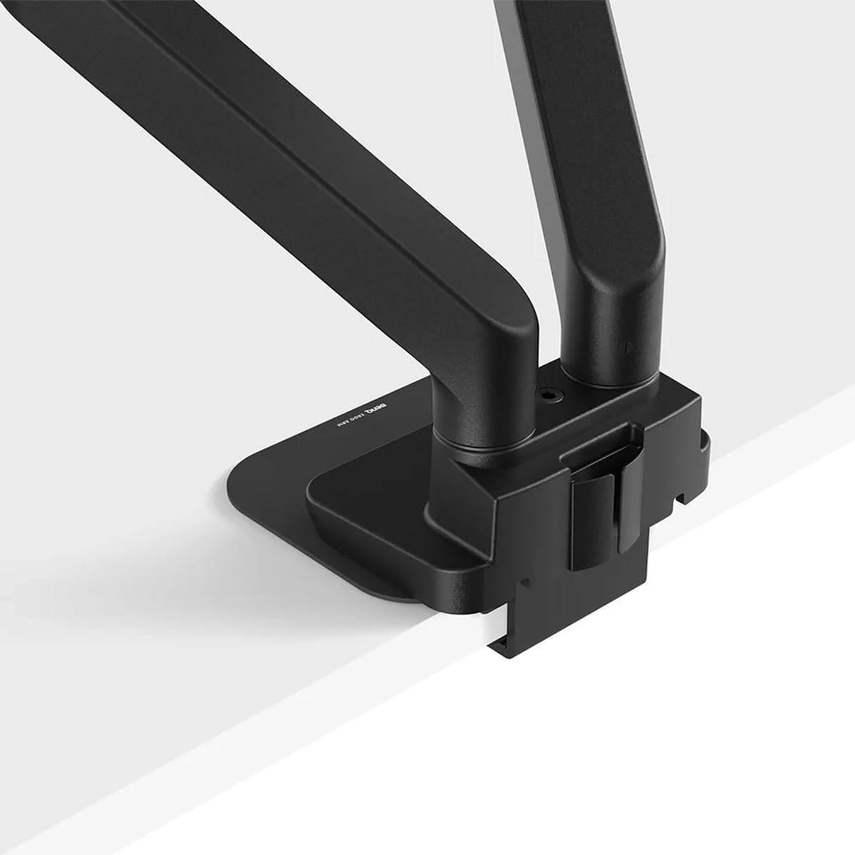 Single and Dual Monitor Arms